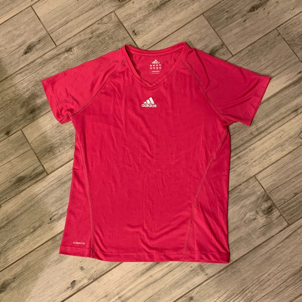 Adidas womens shirt pink medium vneck Drifit EUC Tennis Workout Pickleball Yoga